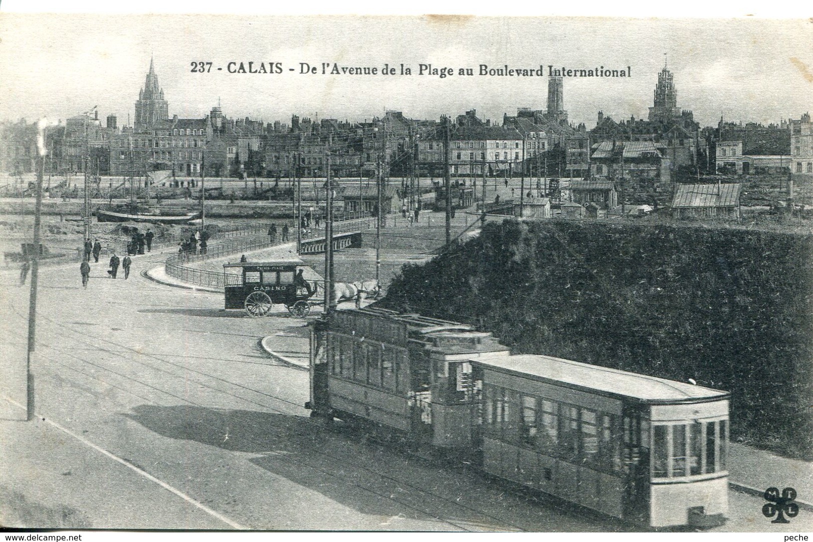 N°1207 R -cpa Calais -de L'avenue De La Plage Au Boulevard International- Tramway- - Strassenbahnen