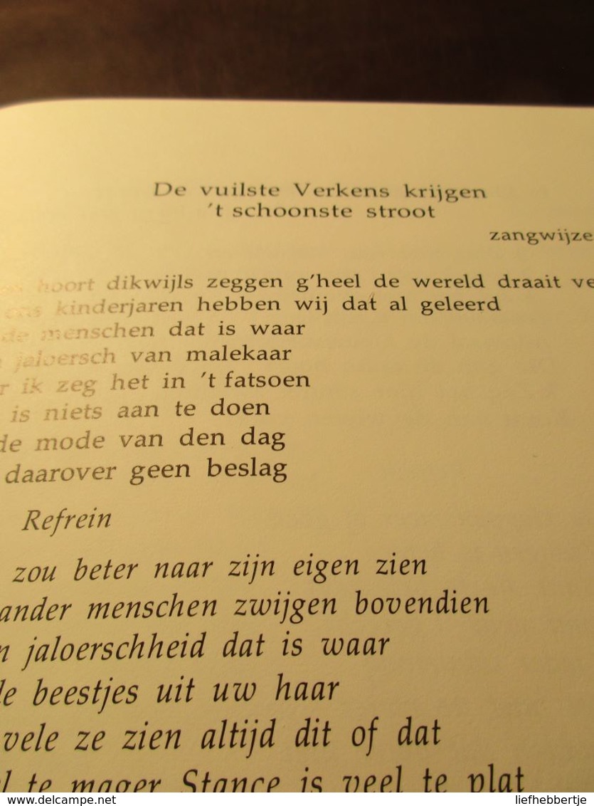 Lionel Bauwens - De onvergetelijke tamboer - marktzanger liedjes liedjesteksten Moorden van Beernem enz.