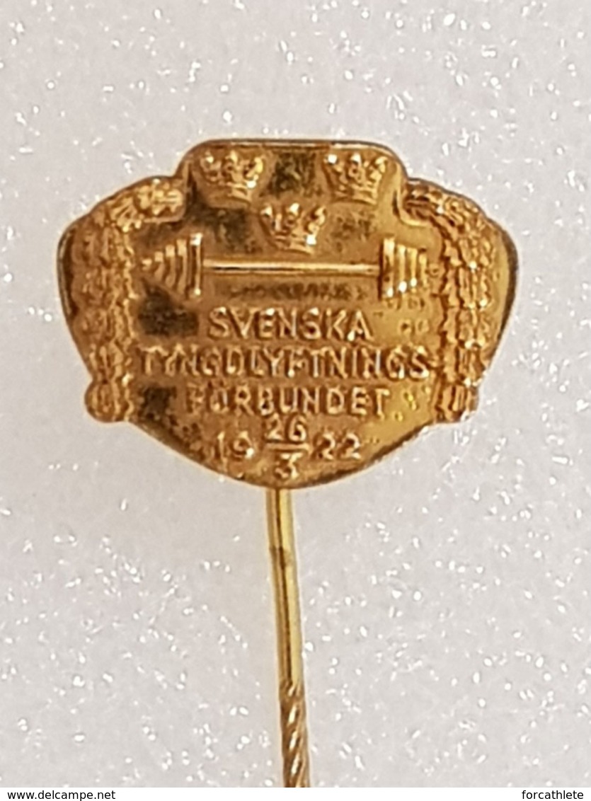 Epinglette Fédération Suédoise D'haltérophilie - Pin Label Swedish Weightlifting Federation - Gewichtheben - Halterofilia