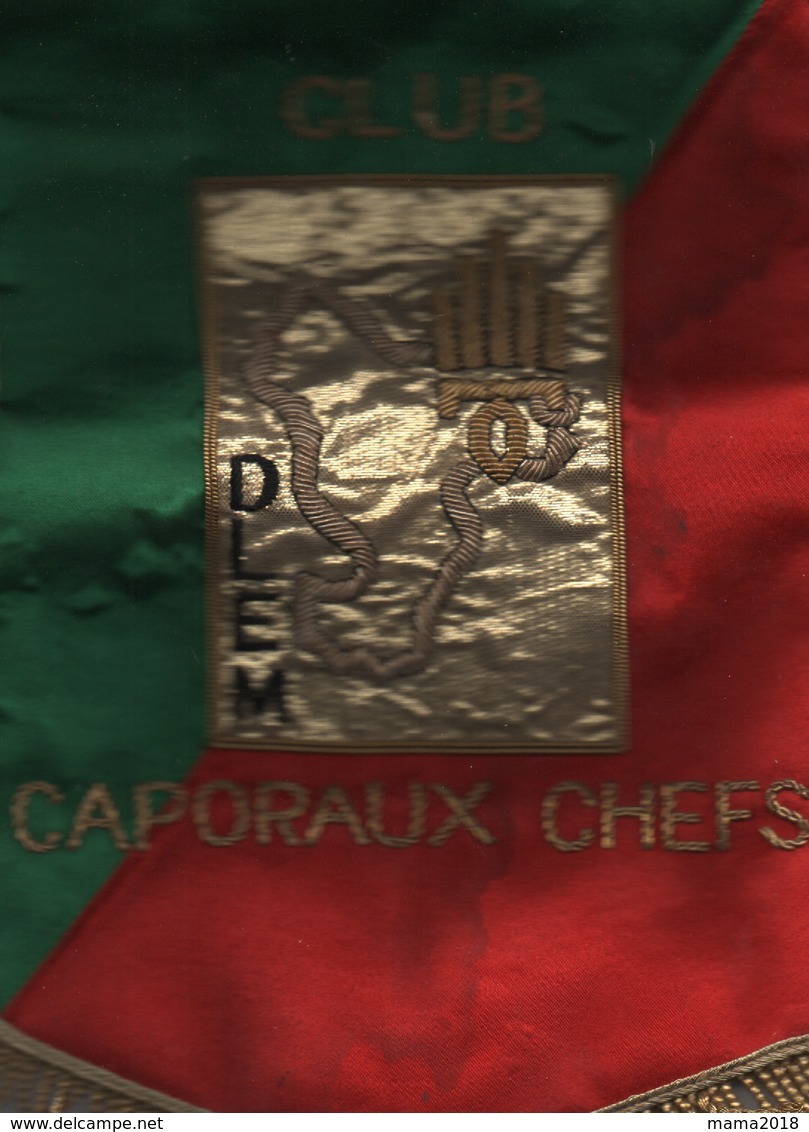 Fanion   Club Des Caporaux  Chefs  DPLM   23 Cm  X 19 Cm - Flags