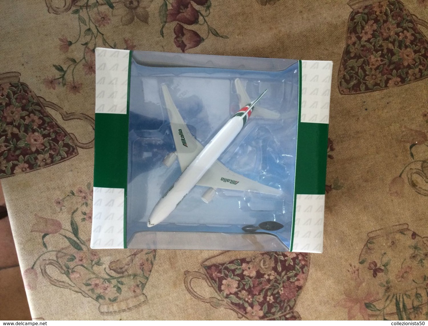 STUPENDO MODELLINO BOEING 777 ALITALIA 1:500 - Airplanes & Helicopters