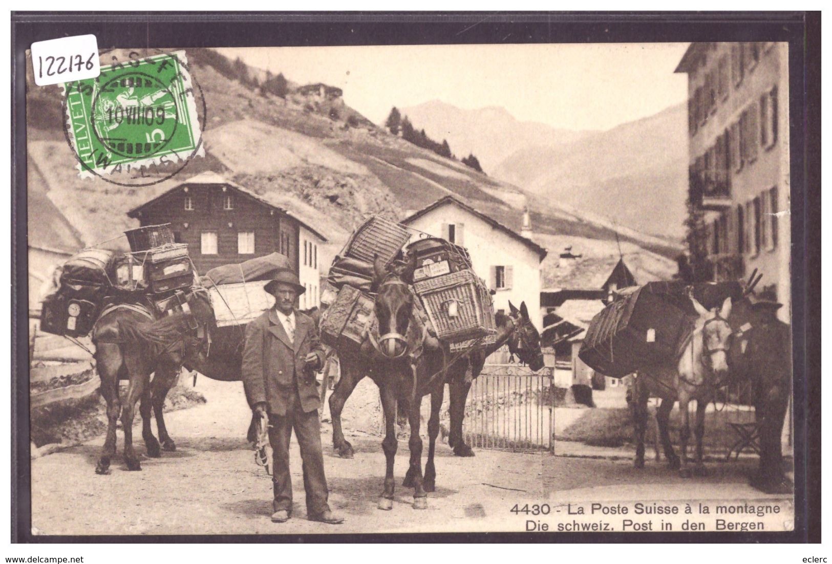 EN VALAIS - POSTE DE MONTAGNE A DOS DE MULET - B ( MINI FENTE A DROITE ) - Autres & Non Classés