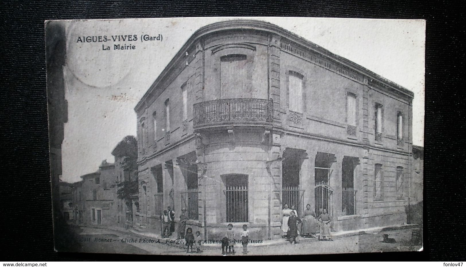 AIGUES VIVES LA MAIRIE - Aigues-Vives