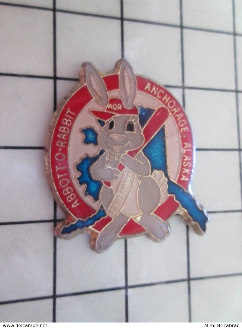 115d Pin's Pins / Rare & Belle Qualité !!! THEME SPORTS / BASE-BALL PIN'S USA LAPIN GRIS ALASKA ANCHORAGE - Baseball