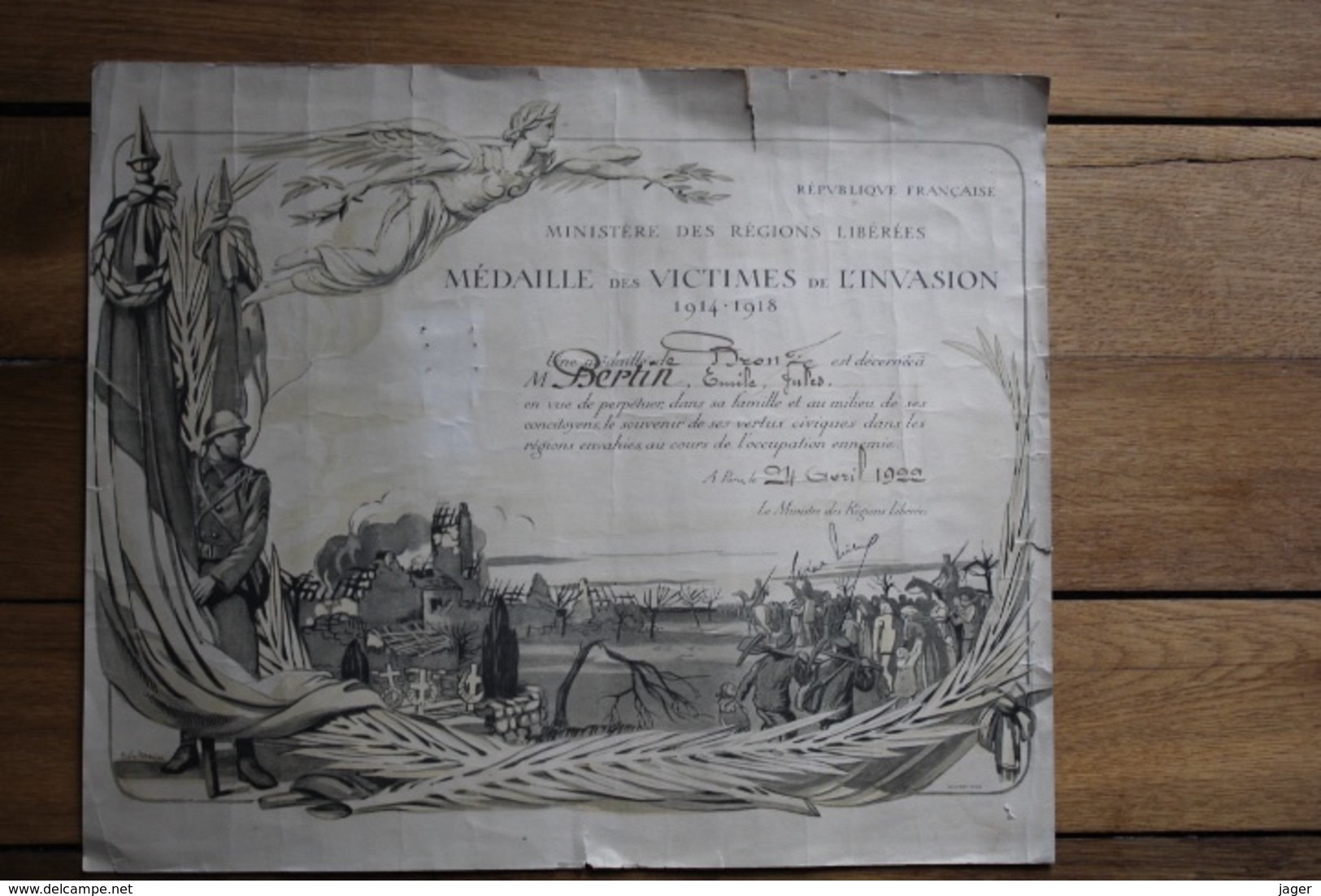 Diplome  De La Médaille Des Victimes De L'invasion 1914 1918 - 1914-18