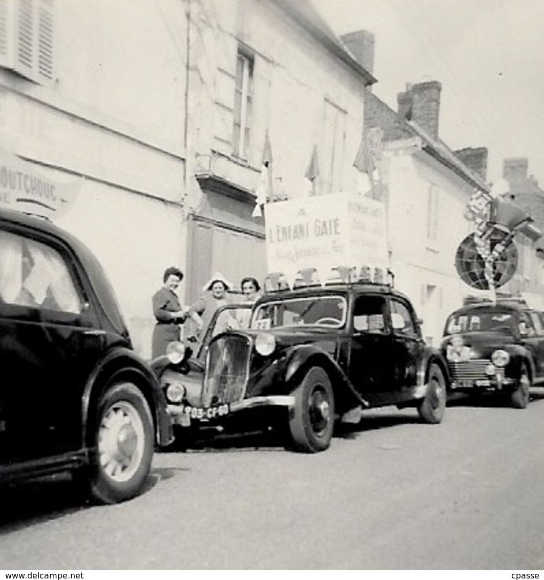 PHOTO Photographie Amateur : Voiture TRACTION AVANT CITROËN Caravane Publicitaire (immatriculation 60 ) Car Automobile - Coches