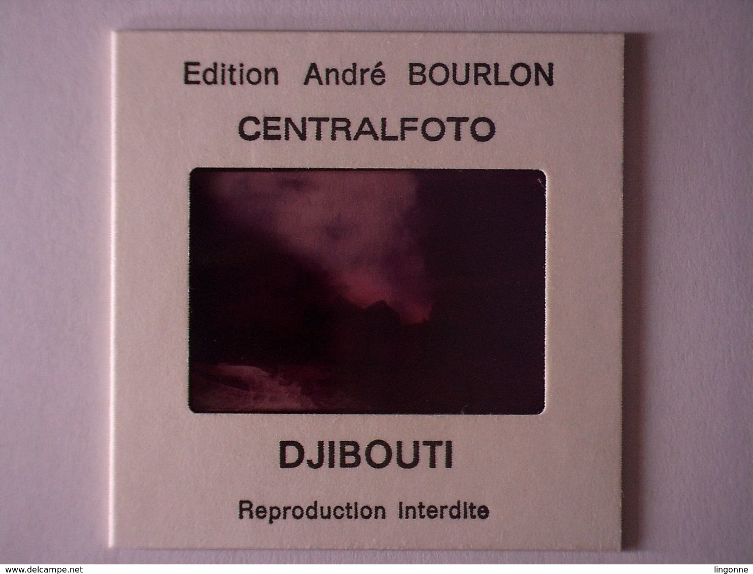 DIAPOSITIVE EDITION ANDRE BOURLON CENTALFOTO NOVEMBRE 1978 DJIBOUTI Série L N°2 ERUPTION VOLCANIQUE L'ARDOUKOBA - Diapositivas