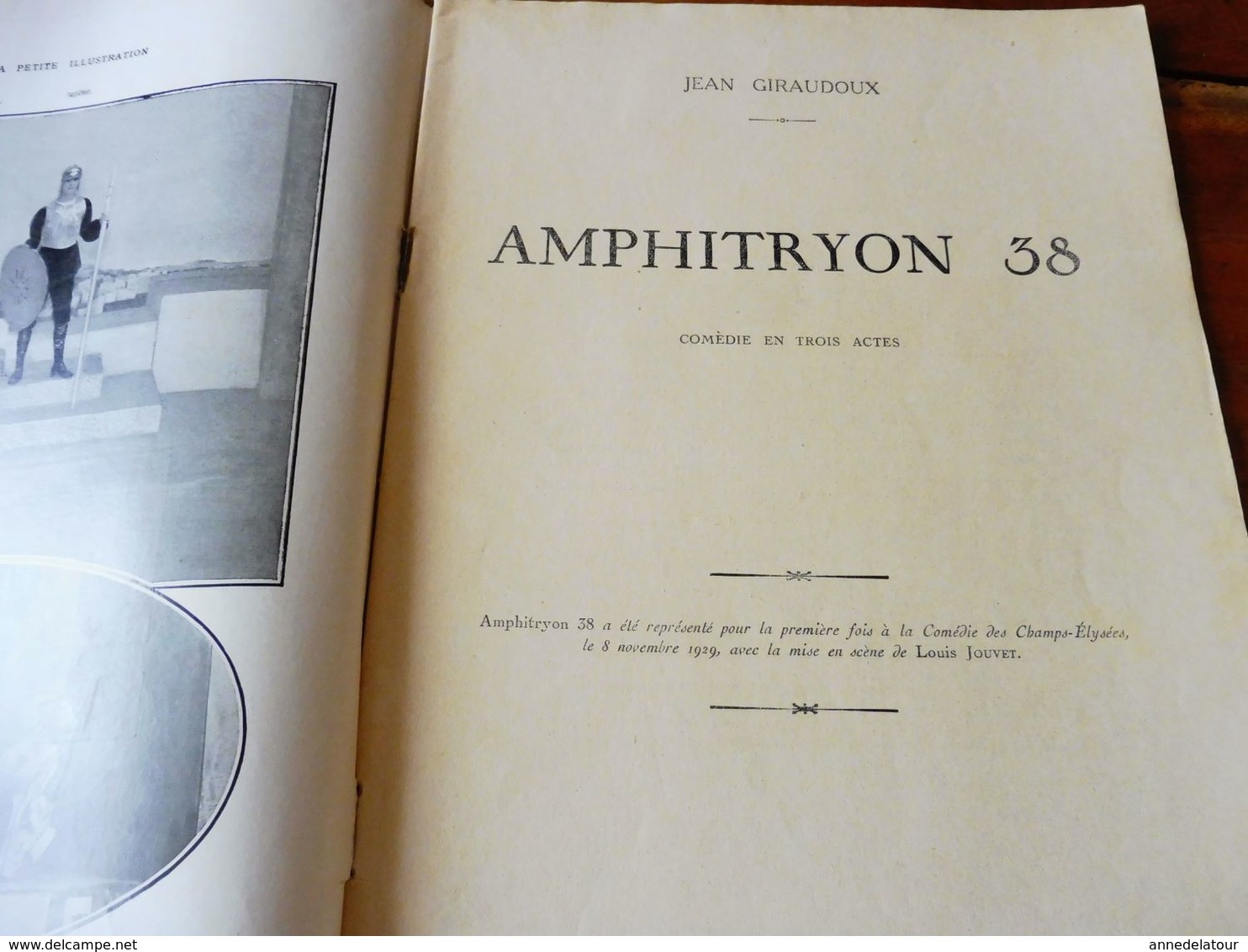 AMPHITRYON 38 , De Jean Giraudoux  (origine : LA PETITE ILLUSTRATION  ,1930); Au Dos---> Pub ANTICHAMBRE RENAISSANCE - Autori Francesi