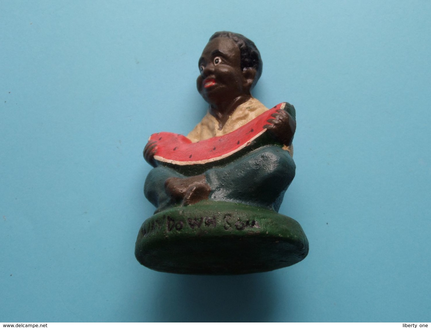 Colored BOY With MELON / MELOEN ** R A R E ** CAST IRON FONTE GIETIJZER ( +/- 720 Gr. / H. 9,5 Cm. ) See SCANS ! - Ironwork