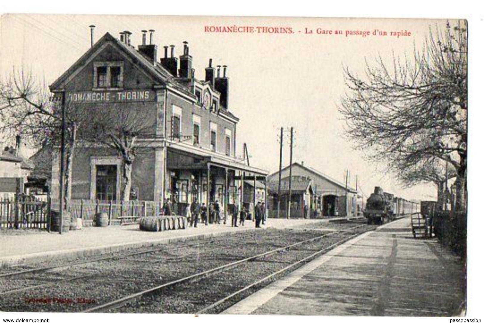 ROMANECHE-THORINS - La Gare Au Passage D'un Rapide - Other & Unclassified