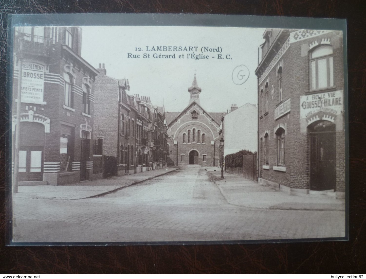 LAMBERSART- CANTELEU  La Rue Gérard Et L'église - Lambersart