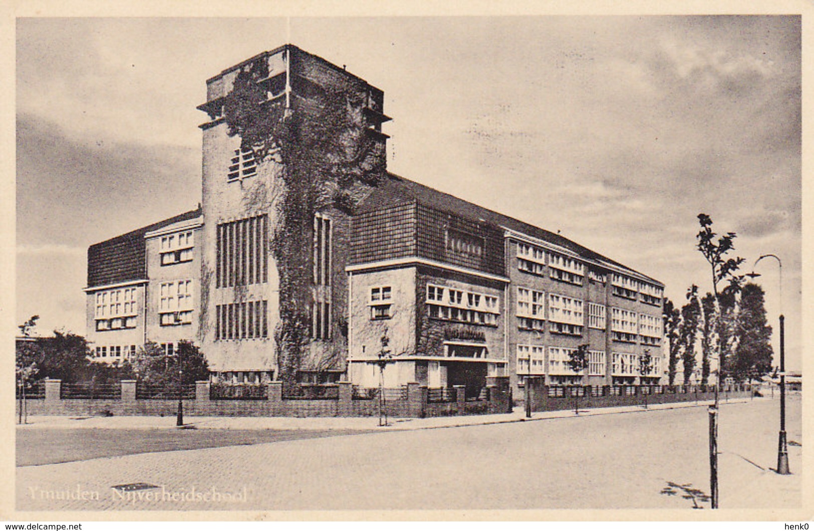 IJmuiden Nijverheidschool S810 - IJmuiden