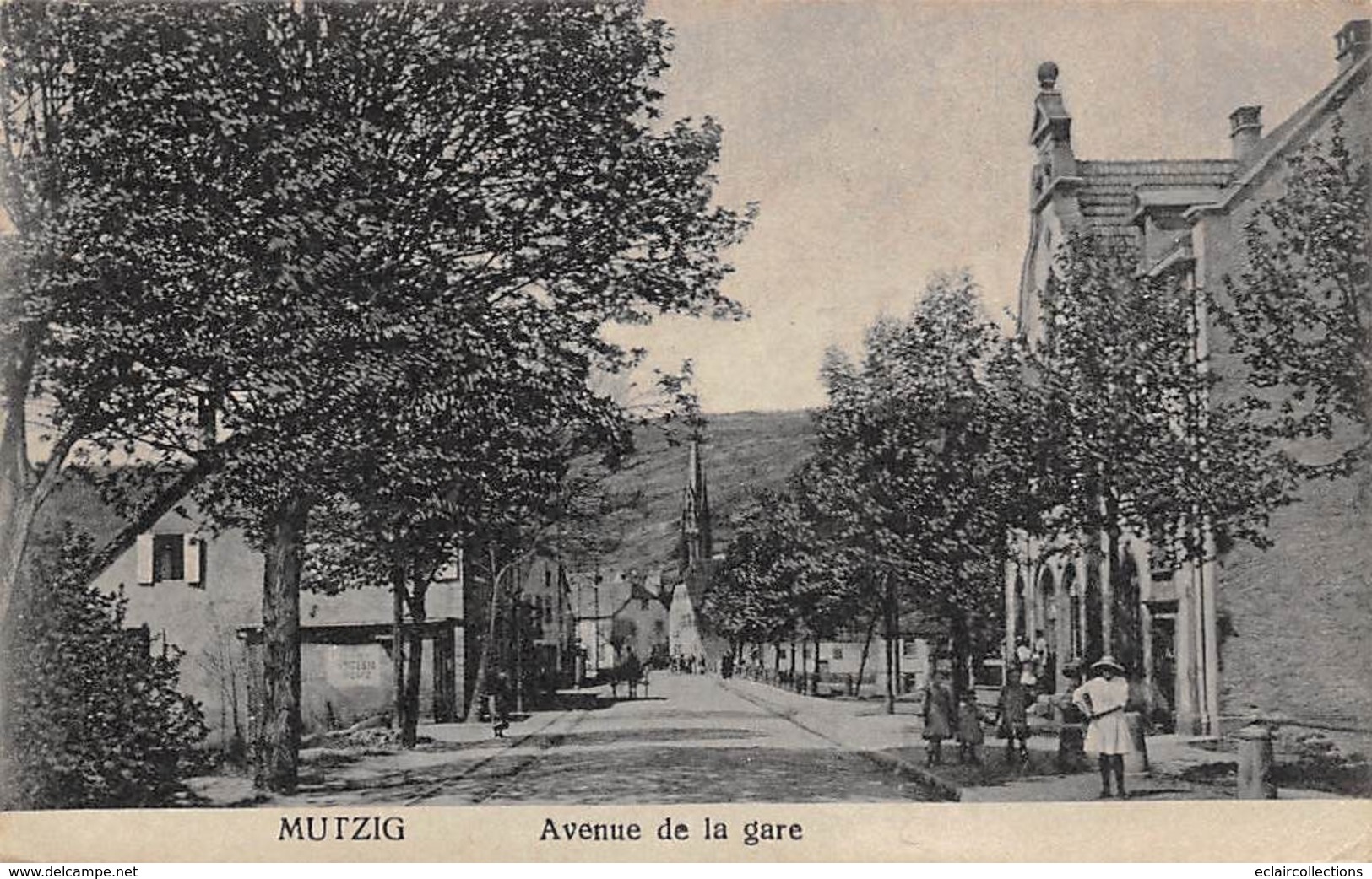 Mutzig      .   67       Avenue De La Gare       (voir Scan) - Mutzig