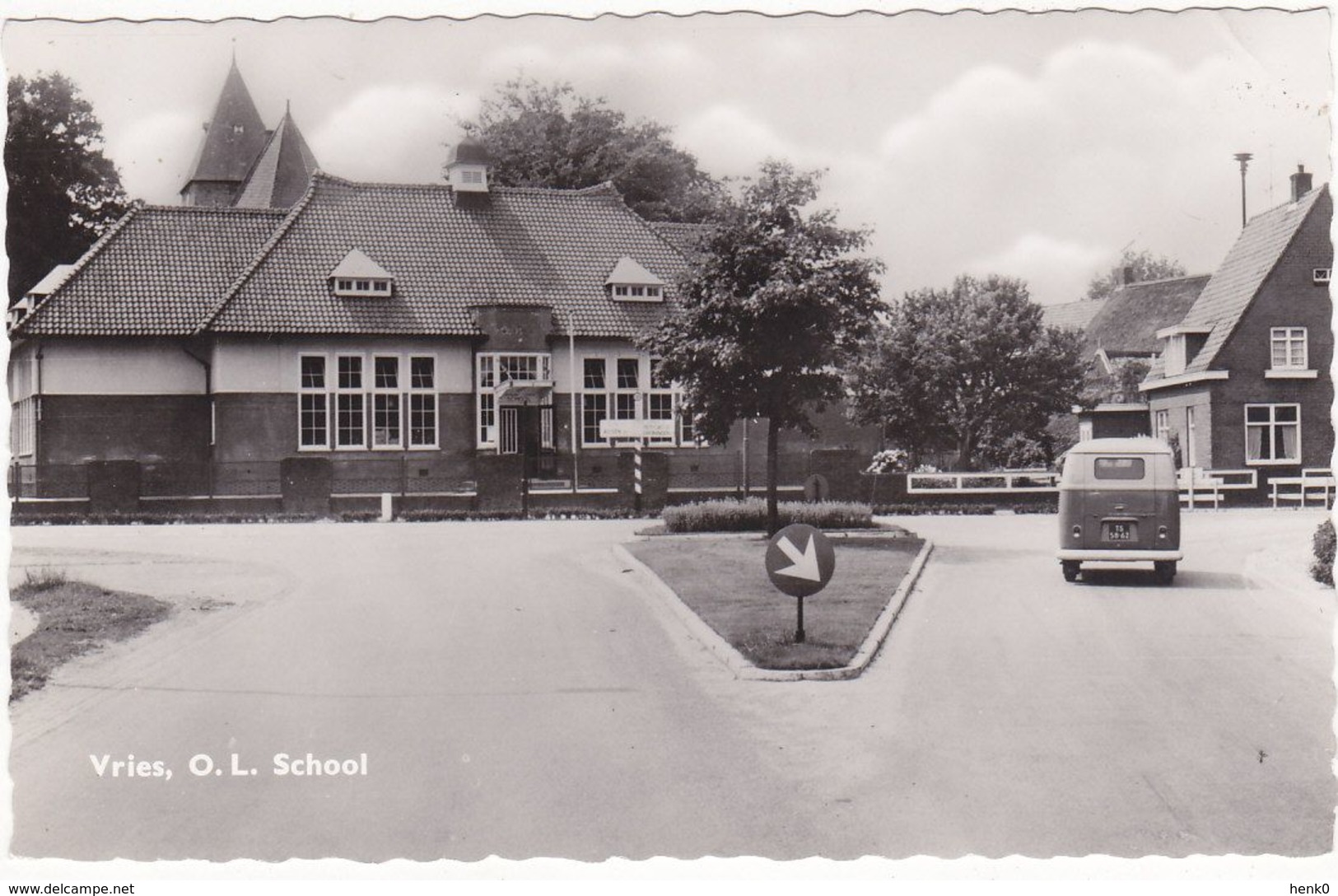 Vries Openbare Lagere School VN1945 - Vries