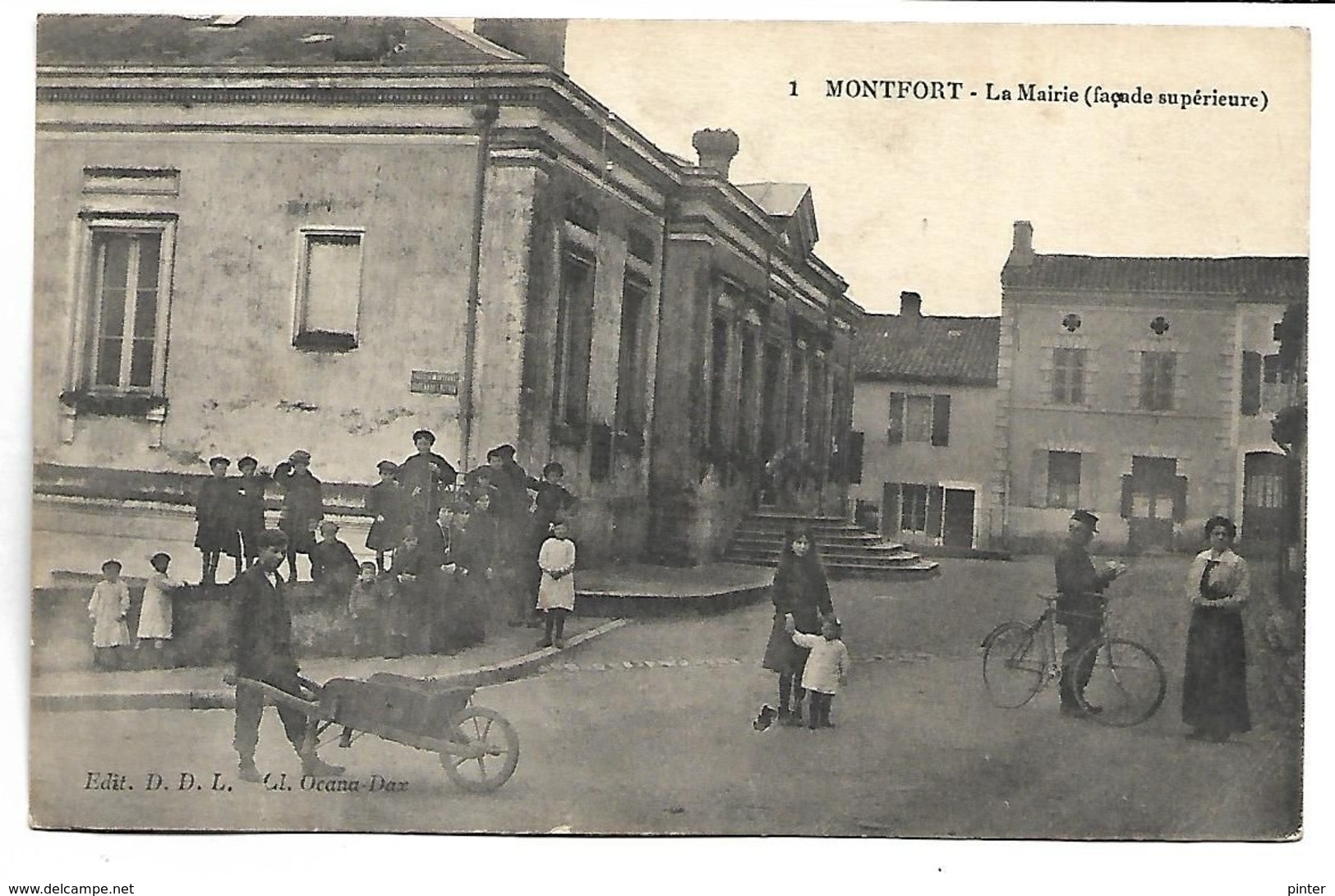 MONTFORT - La Mairie (façade Supérieure) - Montfort En Chalosse