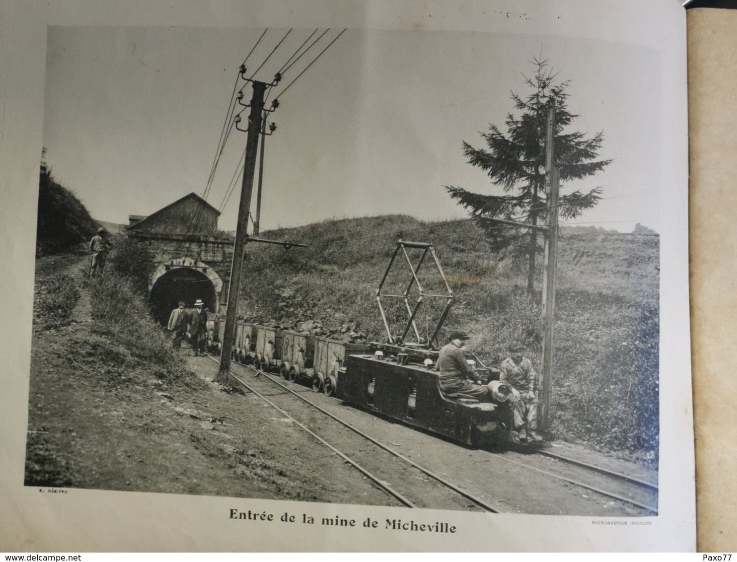 Livre, Société Anonyme Des Aciers De Micheville, Usines 1925. Format A4 Avec + 40 Photos - Other & Unclassified