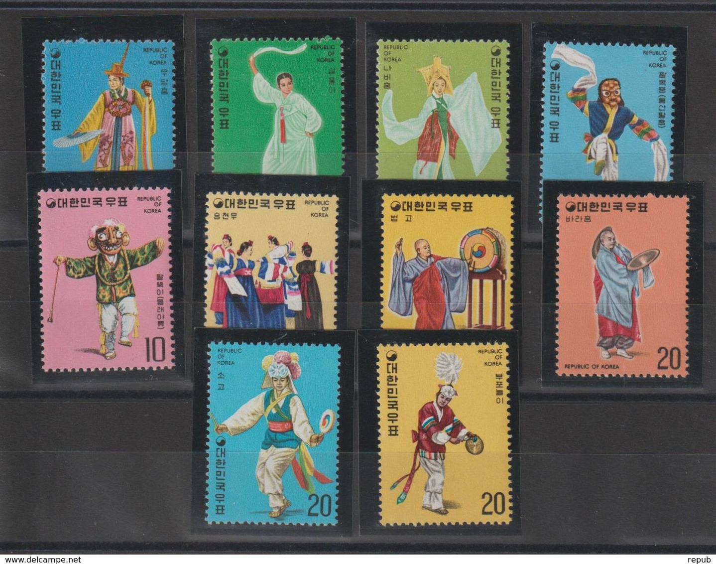 Corée Du Sud 1975 Danses 830-1, 842-3, 848-9, 864-5 Et 880-1 10 Val ** MNH - Corée Du Sud