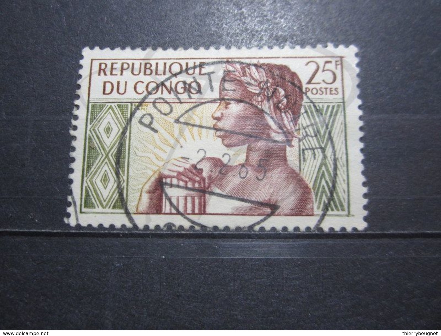 VEND BEAU TIMBRE DU CONGO N° 135 , OBLITERATION " POINTE-NOIRE " !!! (a) - Afgestempeld