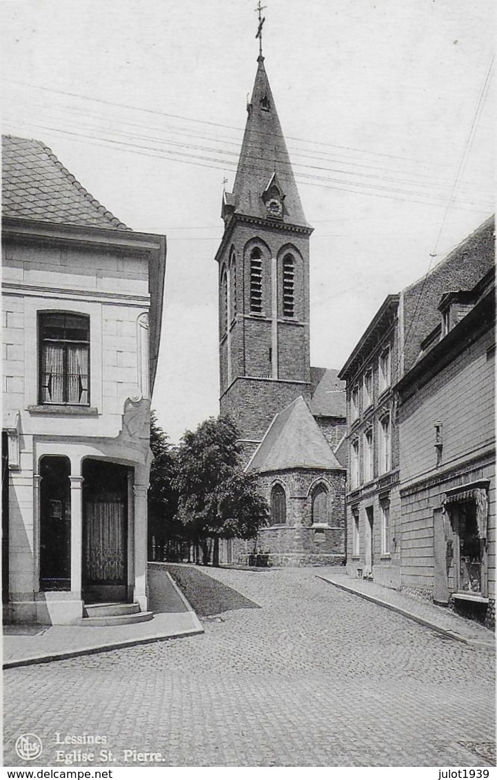 LESSINES ..-- CLOCHERS Différents ??  Eglise Saint - Pierre . - Lessen