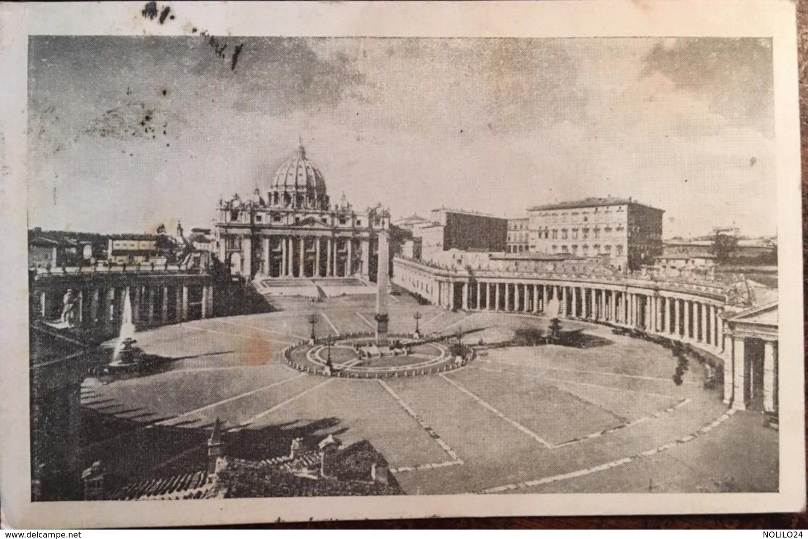 Cpa De 1947, Roma Piazza E Basilica Di S. Pietro In Vaticano (Place Et Basilique S.Pierre) éd Marcucci, Timbre - San Pietro