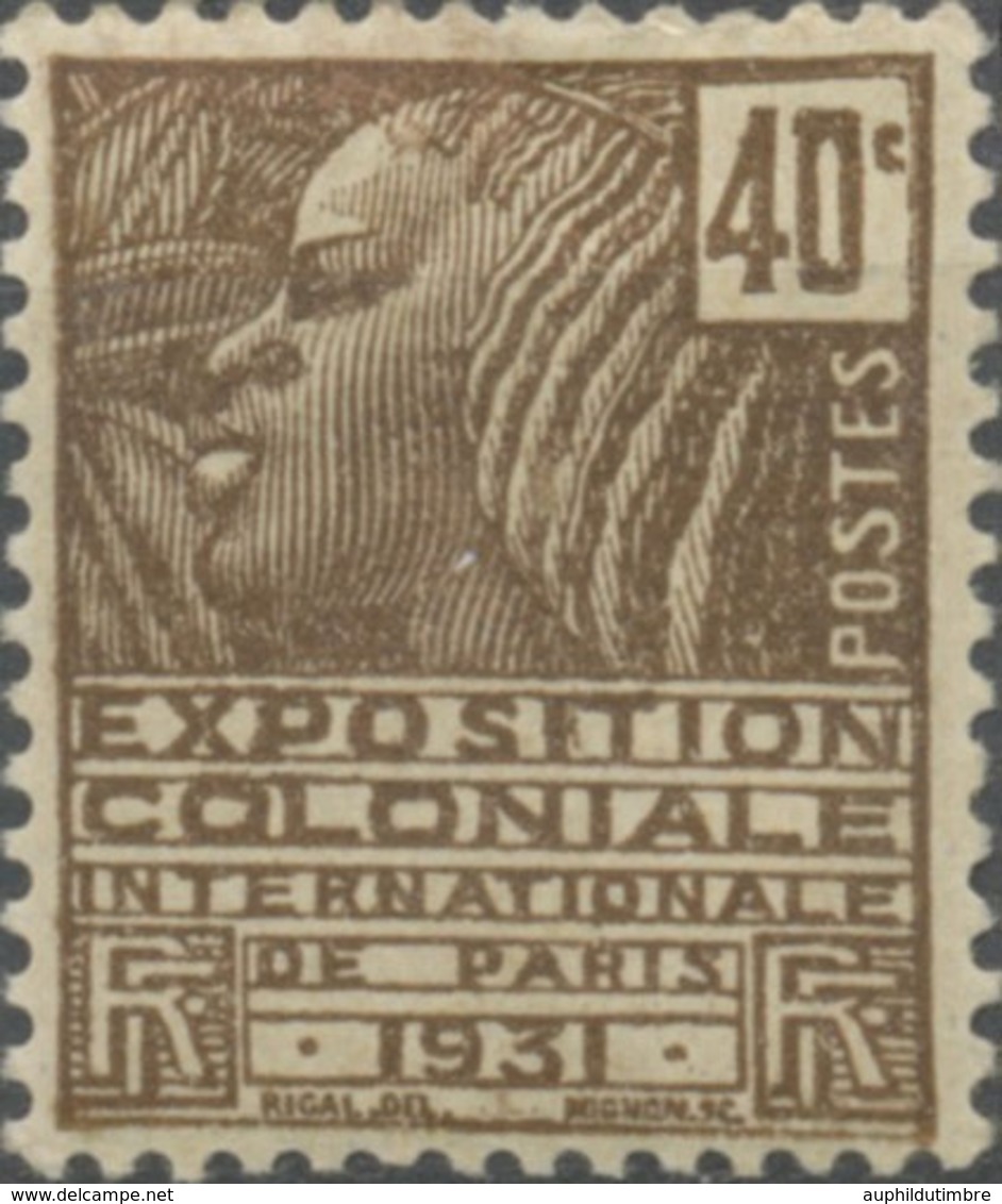 Exposition Coloniale Internationale De Paris (1931).  "Femme Fachi".  40c. Sépia Neuf Luxe ** Y271 - Unused Stamps
