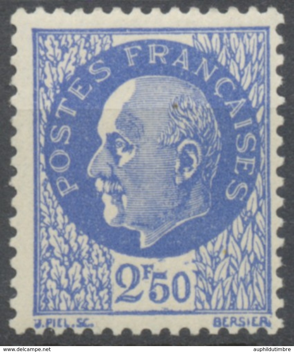 Effigies Du Maréchal Pétain. 2f.50 Outremer (Type Bersier) Neuf Luxe ** Y520 - Unused Stamps