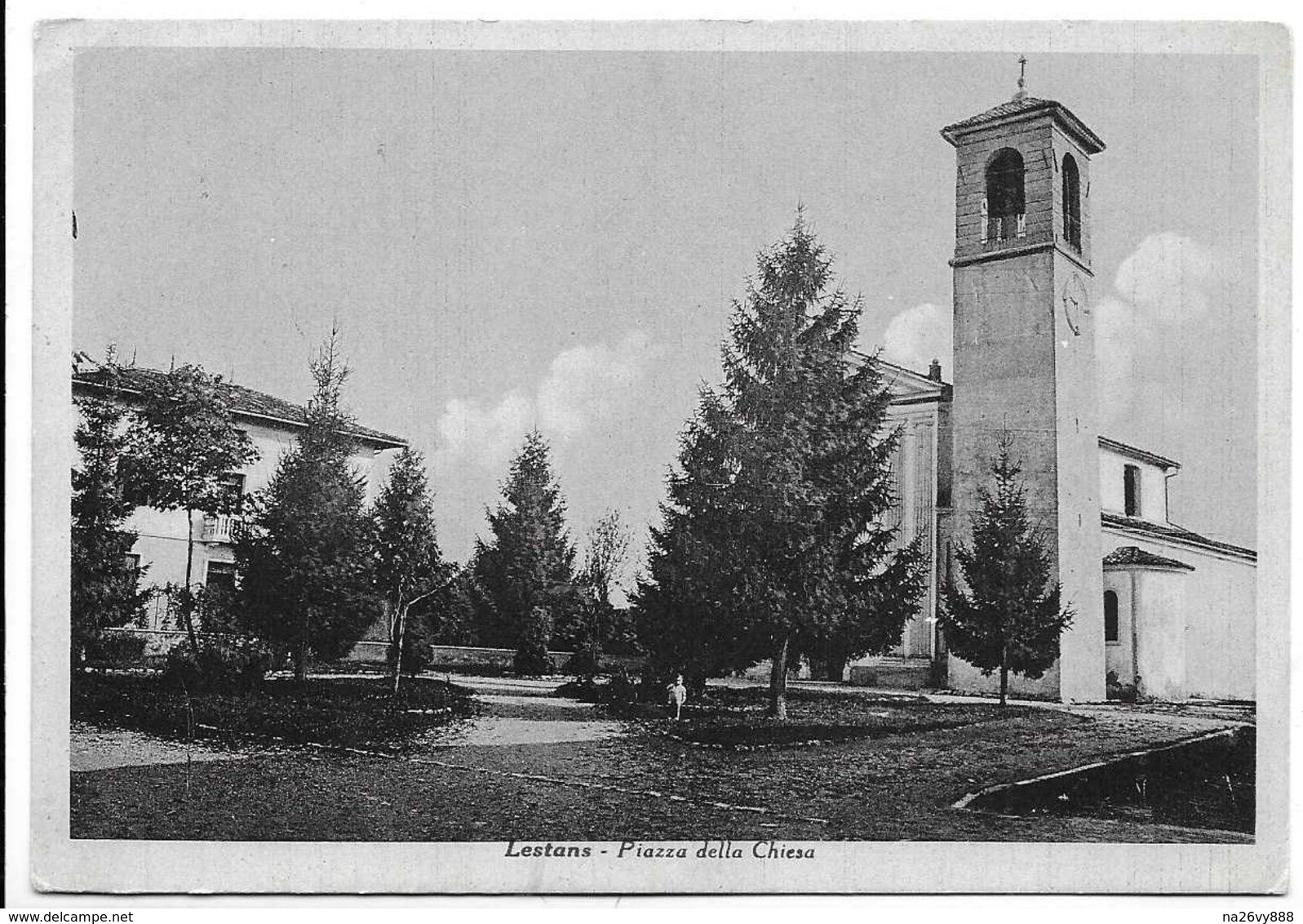 Lestans (Udine). Piazza Della Chiesa. - Udine