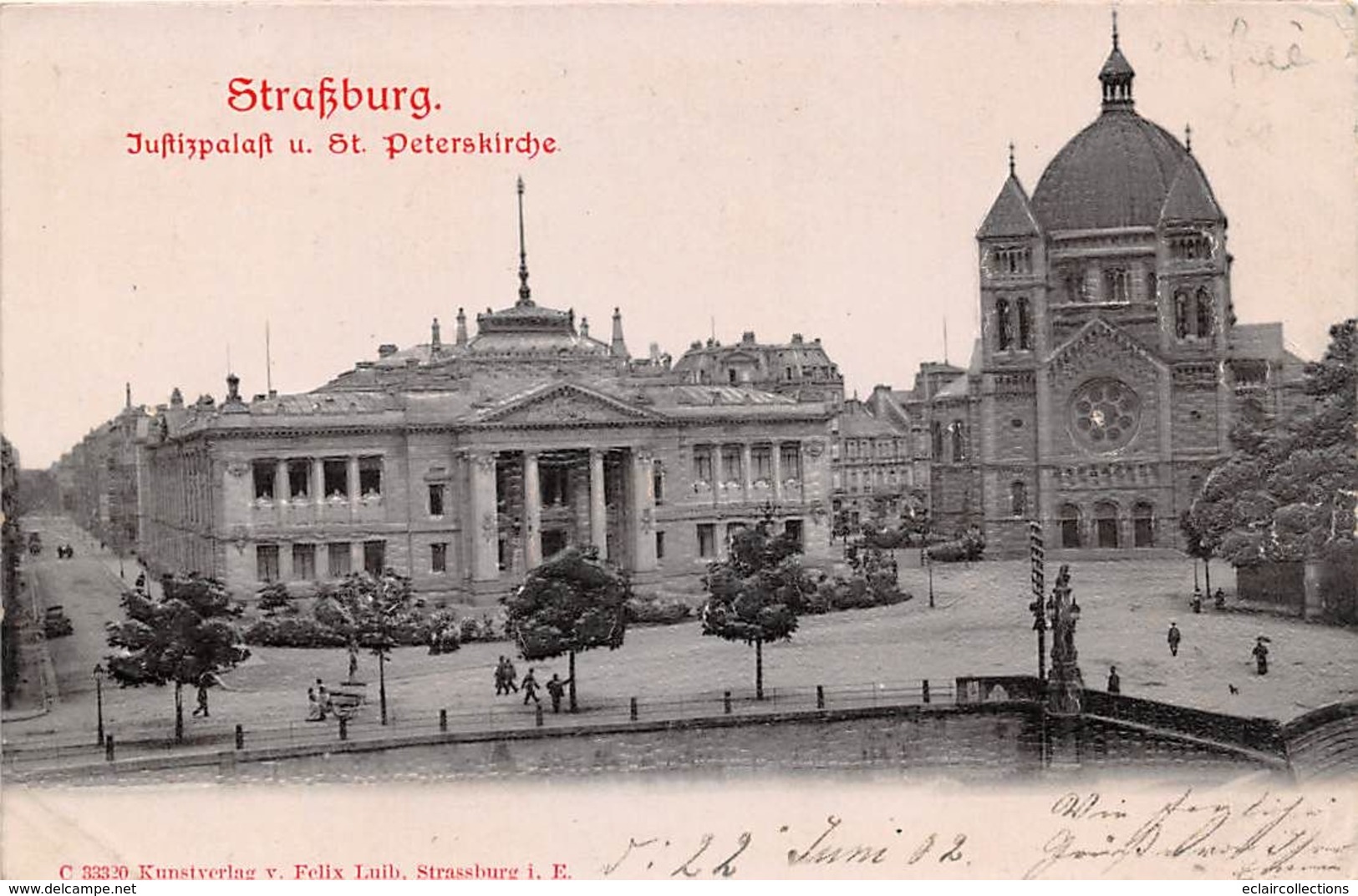 Strasbourg       67        Place Et Eglise  Gaufrée Et En Relief Sur Support épais     ( Voir Scan) - Straatsburg