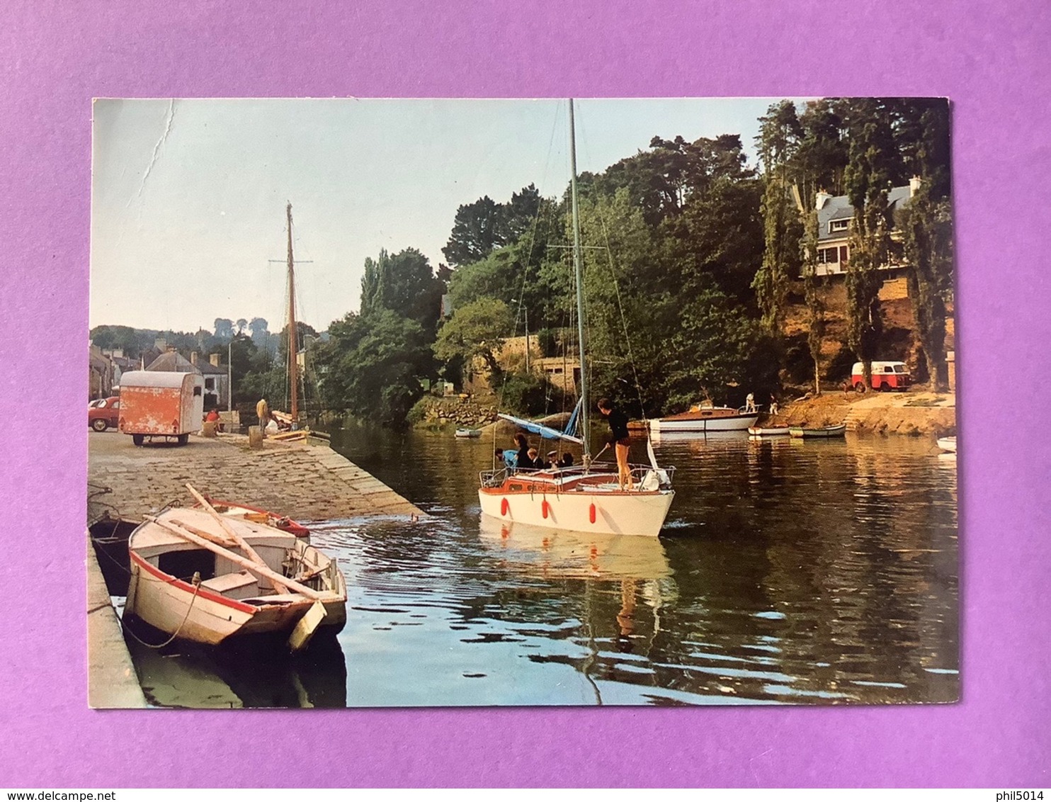 29  CPSM    PONT-AVEN  Ports Bretons....   Bateau, Caravane, Fourgon Peugeot.... Très Bon état - Pont Aven