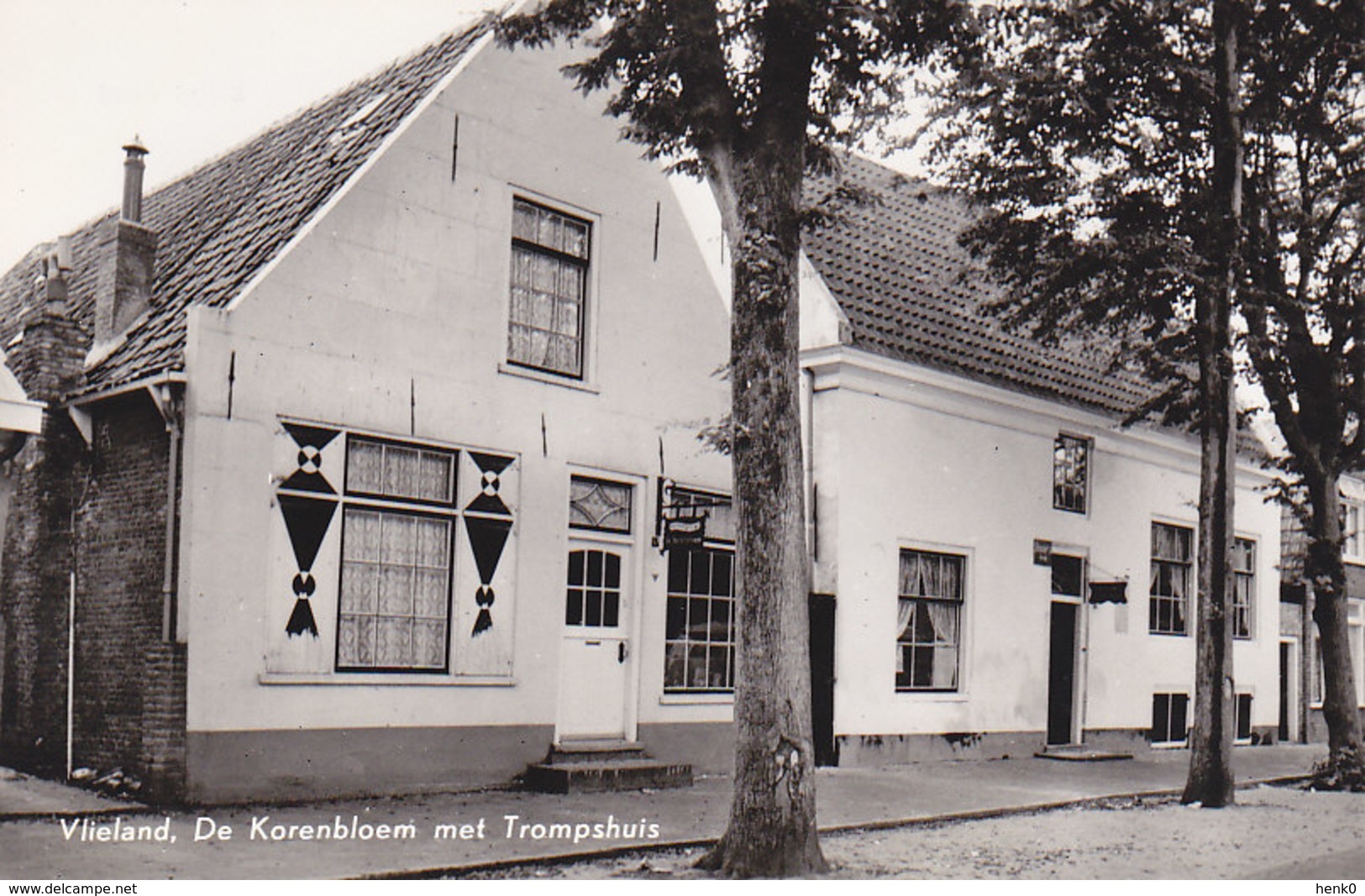 Vlieland De Korenbloem Met Trompshuis K295 - Vlieland