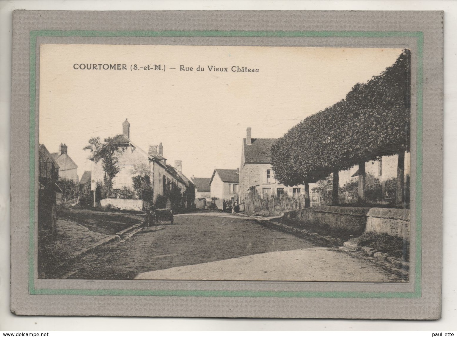 CPA - (77) COURTOMER - Aspect De La Rue Du Vieux Château Dans Les Années 20 - Otros & Sin Clasificación