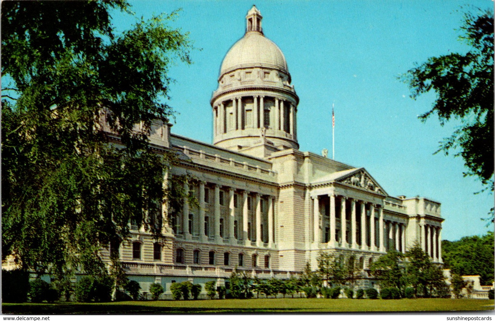 Kentucky Frankfort State Capitol Building - Frankfort