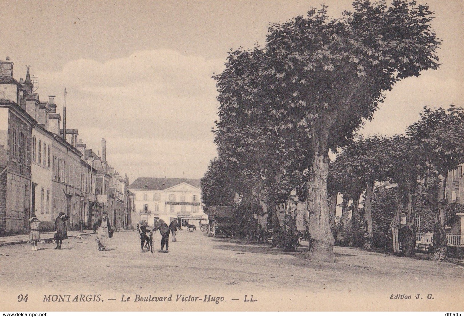 Montargis : Le Boulevard Victor Hugo - Montargis