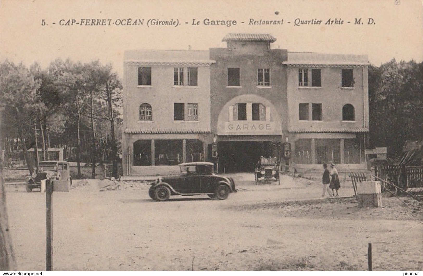 P12-33) CAP FERRET OCEAN (GIRONDE) " LE GARAGE " RESTAURANT  - QUARTIER ARHIE  - (ANIMEE - AUTOMOBILES - 2 SCANS) - Autres & Non Classés