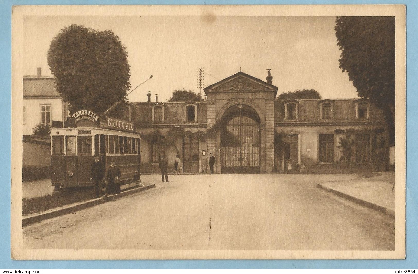 A136   CPA   MAREVILLE (Meurthe Et Moselle)  Pensionnat Anne Feriet ? Entrée Principale - Tram Pub. PERNOD FILS  +++++ - Otros & Sin Clasificación