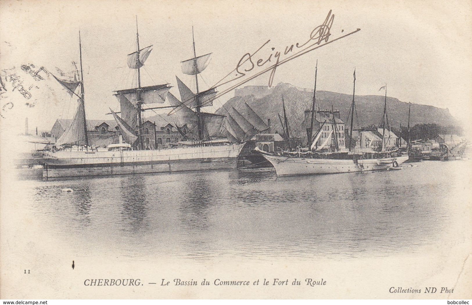 CHERBOURG (Manche): Le Bassin Du Commerce Et Le Fort Du Roule - Cherbourg