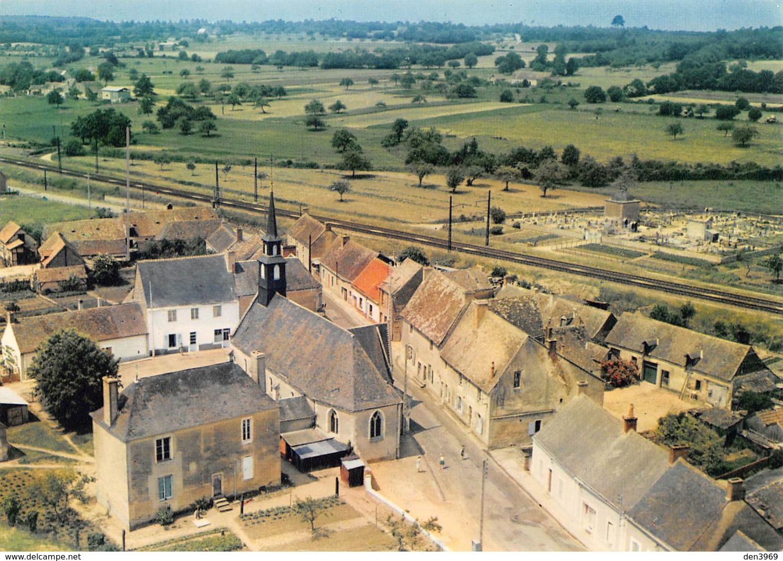 BEILLE - Vue Aérienne - Eglise - Voie Ferrée - Brulon