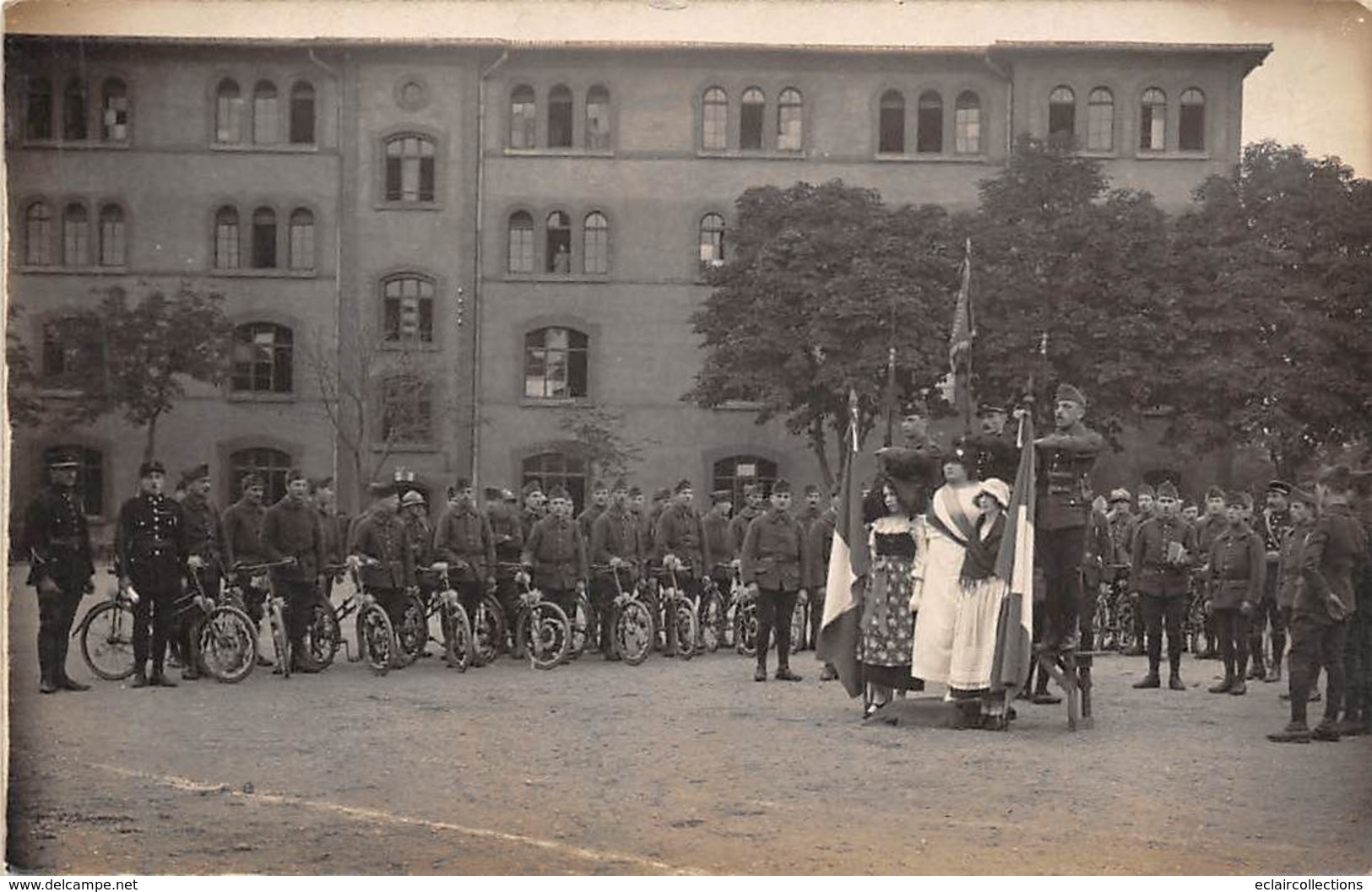 Strasbourg           67       1 Lot De 8 Cartes Photos . Fête Militaire  . Spahis    (voir Scan) - Straatsburg