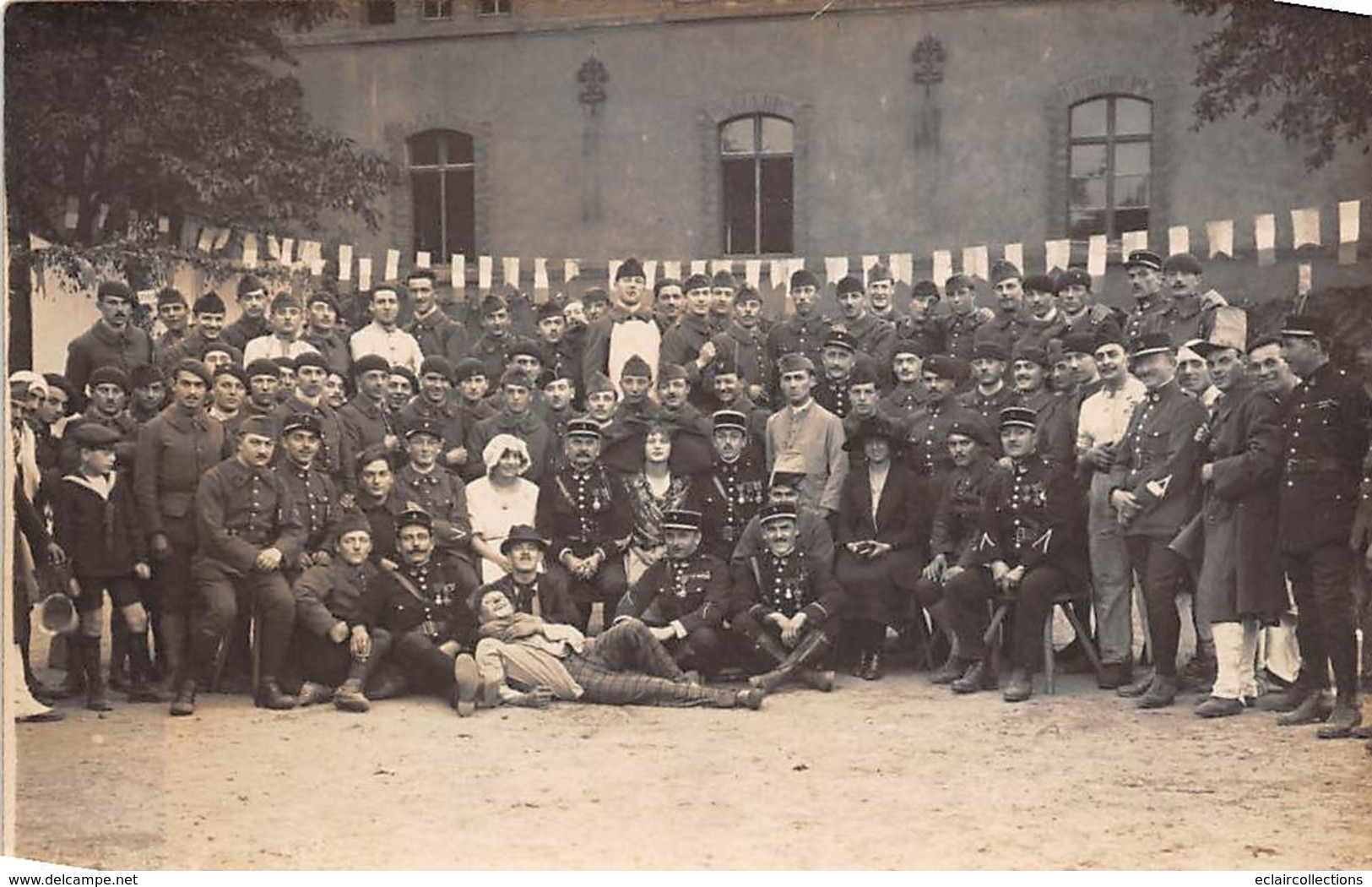 Strasbourg           67       1 Lot de 8 cartes photos . Fête militaire  . Spahis    (voir scan)