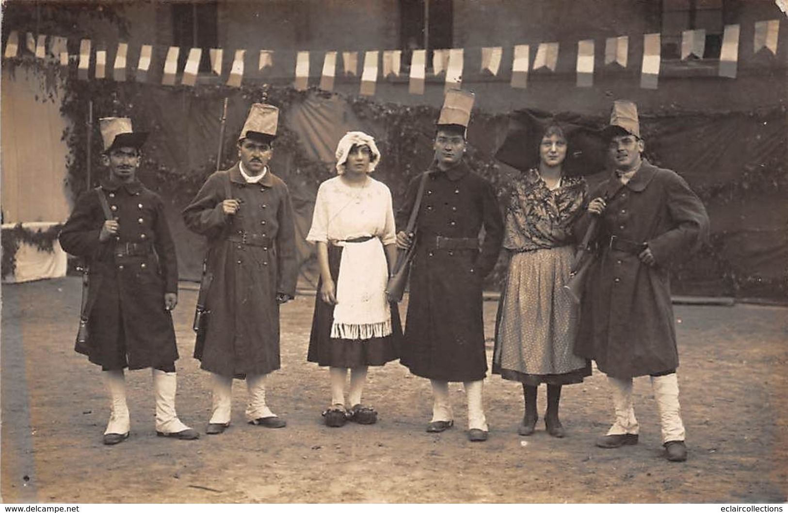 Strasbourg           67       1 Lot de 8 cartes photos . Fête militaire  . Spahis    (voir scan)