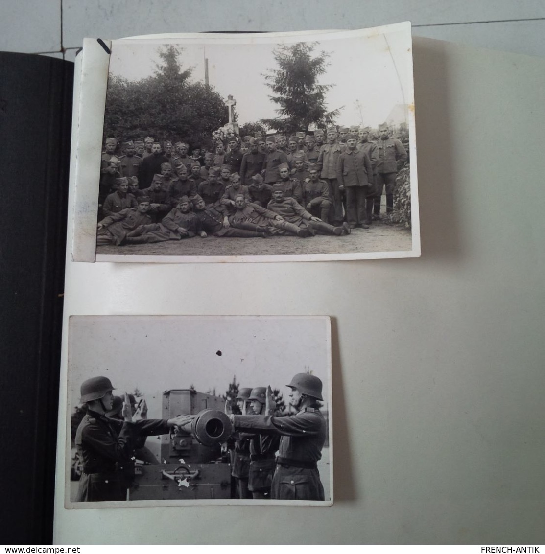 ALBUM MILITARIA GUERRE ET CAPTIVITE CAMP STARGARD IM POMMERN 1940 SCENE DE VIE THEATRE DONT TRAVESTIE CIMETIERE SPORT