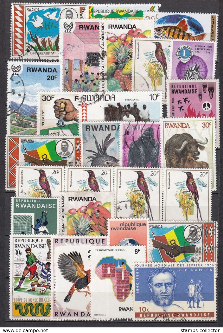 RWANDA. 2 Sides With Stamps. - Sammlungen