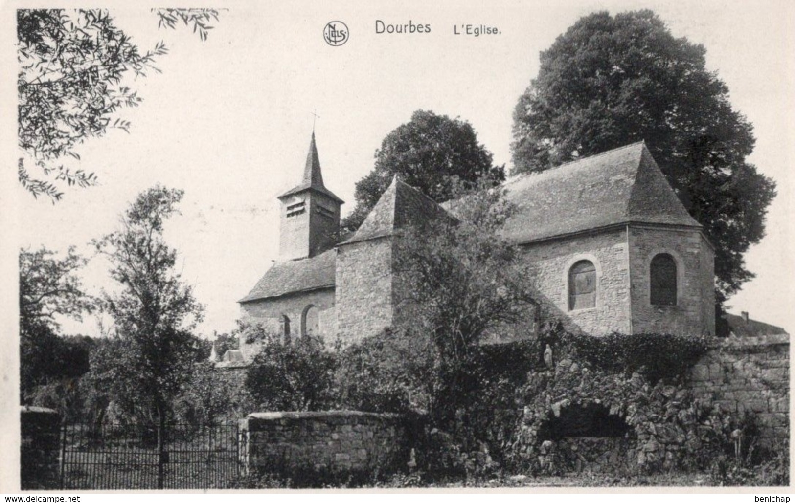 CPA NELS - DOURBES -  L'EGLISE - EDIT. GERAIN-DELOBES - EPICERIE MERCERIE DE DOURBES - NON CIRCULEE. - Viroinval