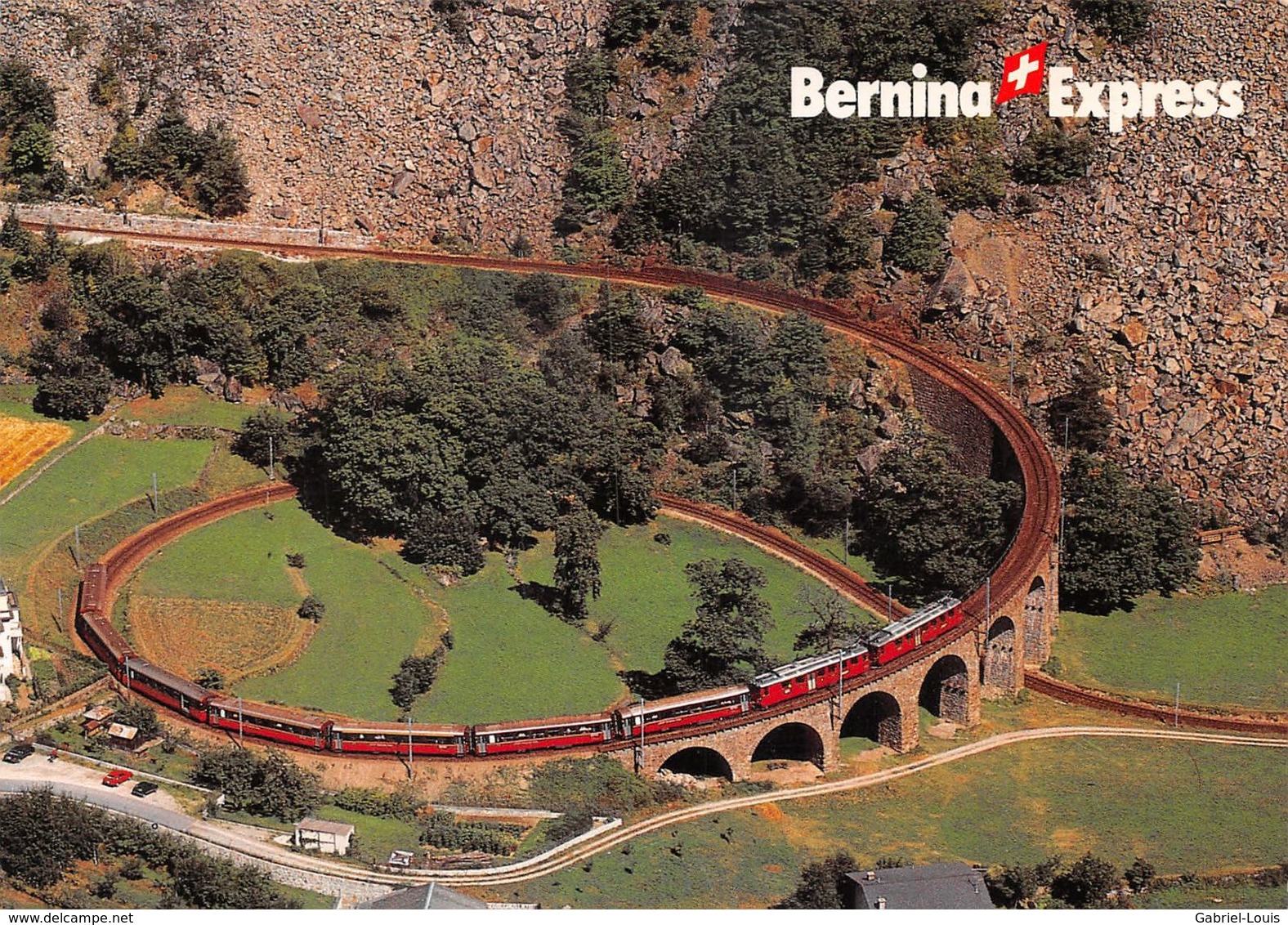 Bernina-Express Der Rhätischen Bahn Auf Dem Viadukt Bei Brusio (RhB) - Brusio