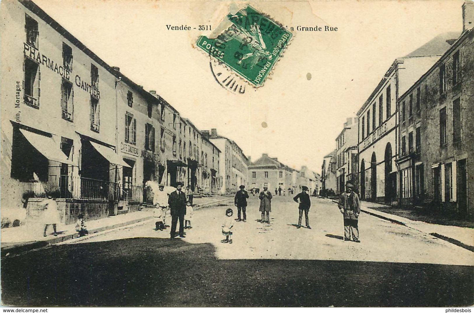 VENDEE  LES HERBIERS  La Grande Rue - Les Herbiers