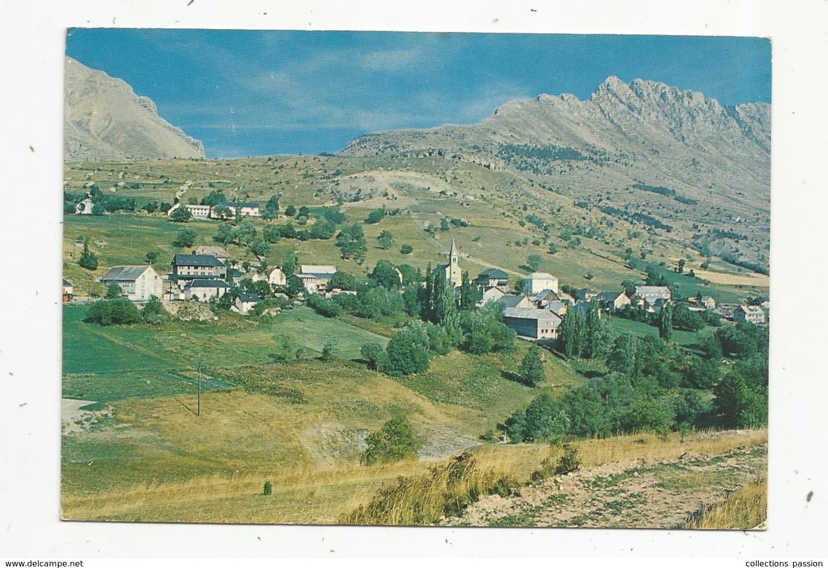 Cp , 05 , SAINT ETIENNE EN DEVOLUY , Vue Générale , Le Col Du NOYER , Voyagée 1979 - Saint Etienne En Devoluy