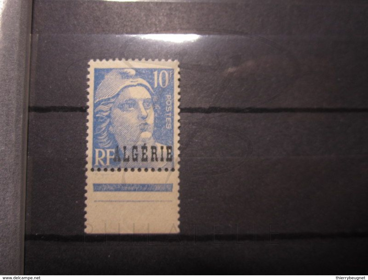 VEND BEAU TIMBRE D ' ALGERIE N° 241 + BDF , XX !!! (b) - Unused Stamps