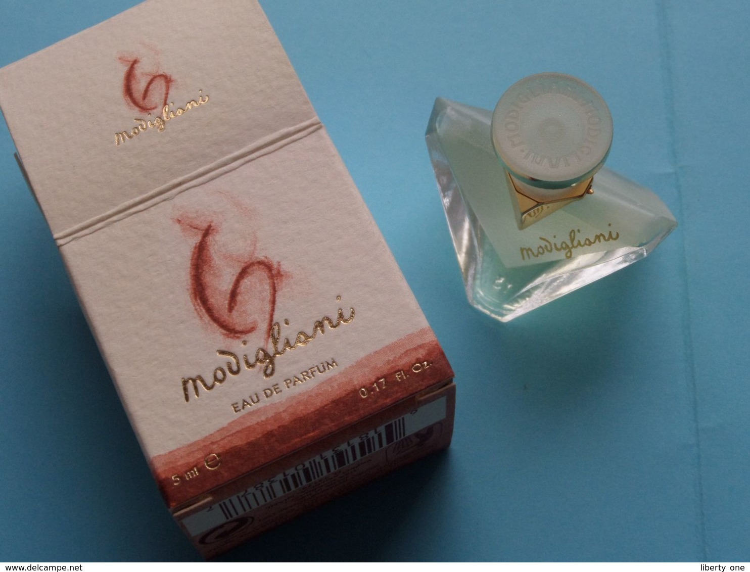 " MODIGLIANI " Eau De Parfum ( 5 Ml ) Original Boite/Box ( Good Condition ) Voir Scans ! - Miniaturen Flesjes Dame (met Doos)