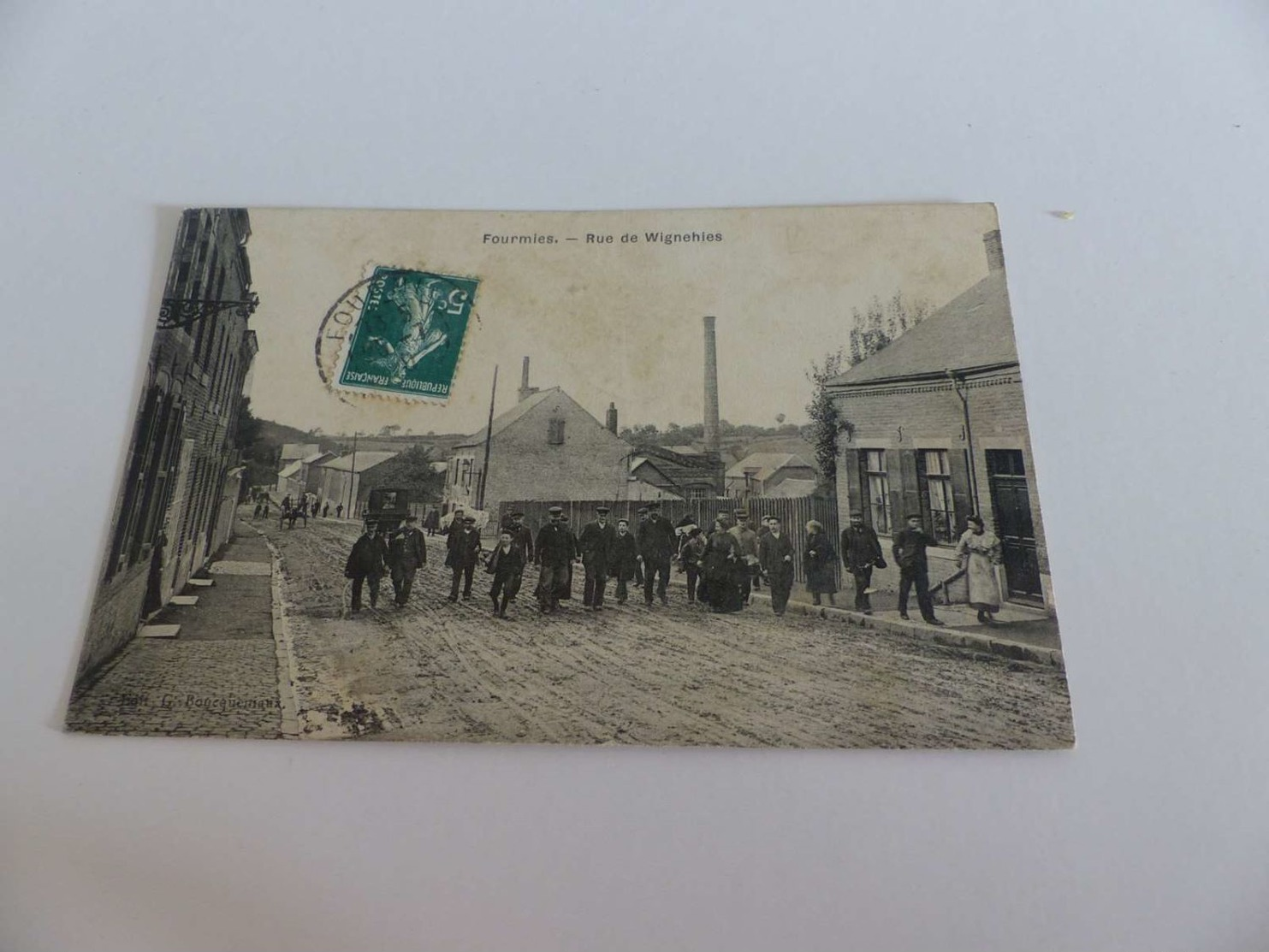 294 - CPA , Fourmies , Rue De Wignehies - Fourmies