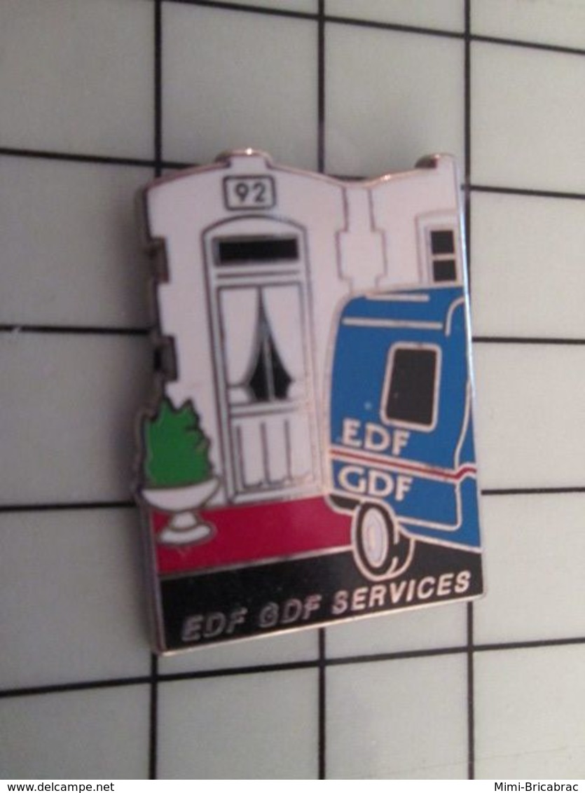 415b Pin's Pins / Rare & Belle Qualité !!! THEME : EDF GDG / ANNEE 1992 EDF GDF SERVICES Par DECAT - EDF GDF